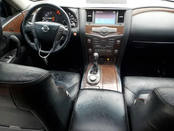 JN8AY2NC4H9501402 2017 NISSAN ARMADA - Image 8