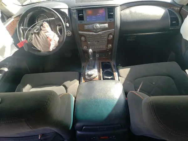 JN8AY2NC4H9504543 2017 NISSAN ARMADA - Image 8