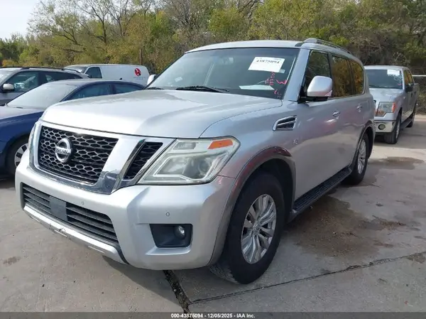 JN8AY2NC4H9505935 2017 NISSAN ARMADA - Image 2
