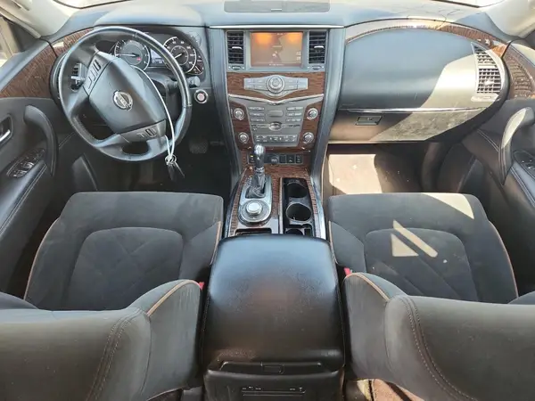 JN8AY2NC4H9508723 2017 NISSAN ARMADA - Image 8