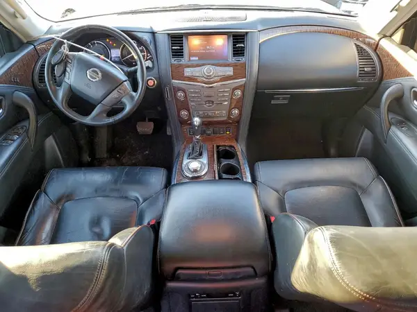 JN8AY2NC4H9512450 2017 NISSAN ARMADA - Image 8