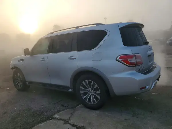 JN8AY2NC4J9555904 2018 NISSAN ARMADA - Image 2