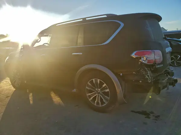JN8AY2NC4JX503068 2018 NISSAN ARMADA - Image 2