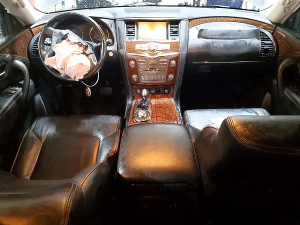 JN8AY2NC5J9552428 2018 NISSAN ARMADA - Image 8