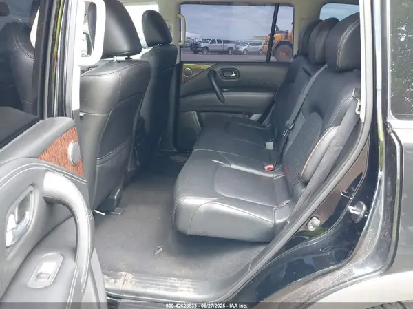 JN8AY2NC5J9556446 2018 NISSAN ARMADA - Image 8