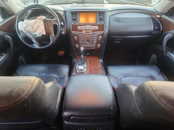 JN8AY2NC5J9556902 2018 NISSAN ARMADA - Image 8
