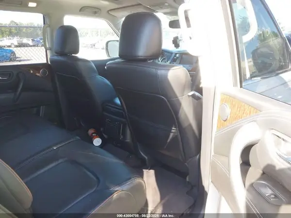 JN8AY2NC5K9588069 2019 NISSAN ARMADA - Image 8