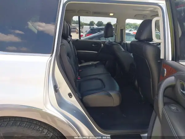 JN8AY2NC6H9512465 2017 NISSAN ARMADA - Image 8