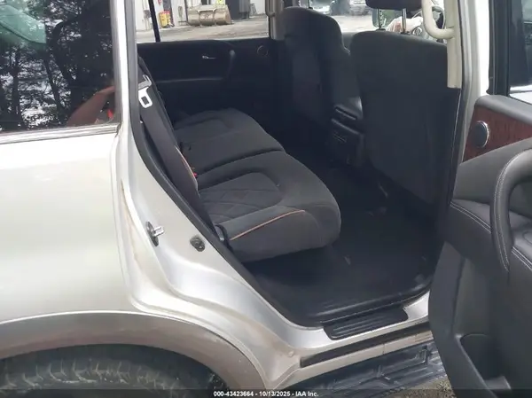 JN8AY2NC6J9555774 2018 NISSAN ARMADA - Image 8