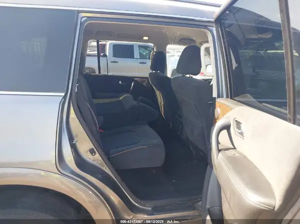 JN8AY2NC6K9580126 2019 NISSAN ARMADA - Image 8