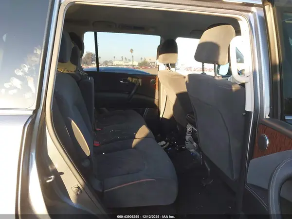 JN8AY2NC6K9588971 2019 NISSAN ARMADA - Image 8
