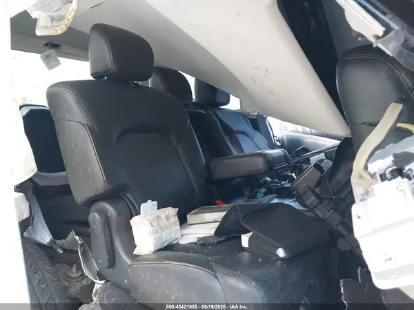 JN8AY2NC7K9587649 2019 NISSAN ARMADA - Image 8