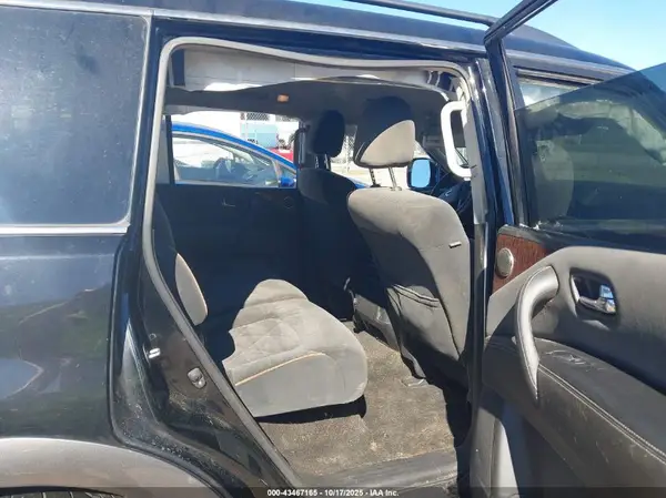 JN8AY2NC7K9587666 2019 NISSAN ARMADA - Image 8