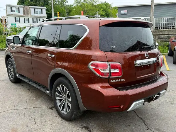 JN8AY2NC8H9501774 2017 NISSAN ARMADA - Image 2