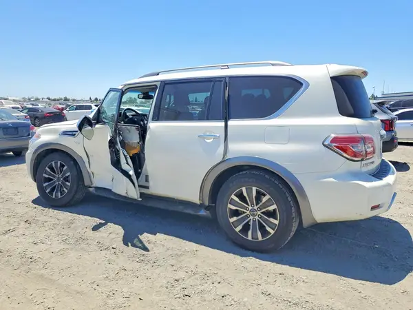 JN8AY2NC8H9501886 2017 NISSAN ARMADA - Image 2