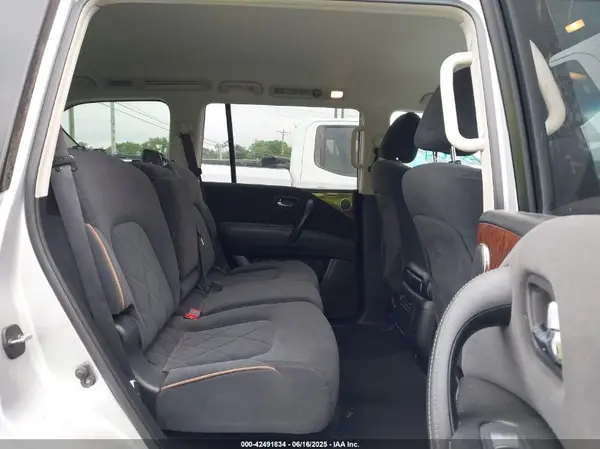 JN8AY2NC8H9504240 2017 NISSAN ARMADA - Image 8
