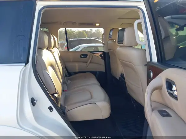 JN8AY2NC8H9504562 2017 NISSAN ARMADA - Image 8