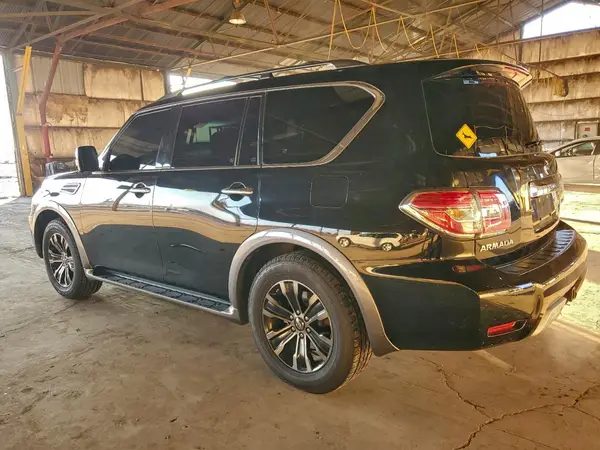 JN8AY2NC8H9510250 2017 NISSAN ARMADA - Image 2
