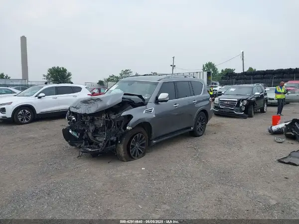 JN8AY2NC8H9511317 2017 NISSAN ARMADA - Image 2