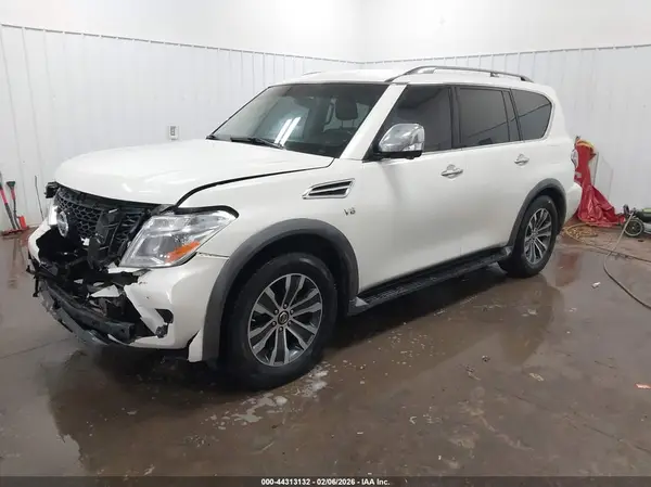 JN8AY2NC8J9551841 2018 NISSAN ARMADA - Image 2