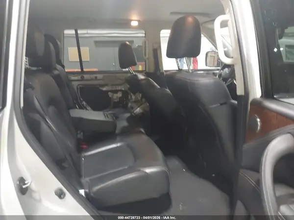 JN8AY2NC8J9553704 2018 NISSAN ARMADA - Image 8