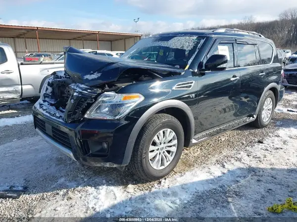 JN8AY2NC8J9557347 2018 NISSAN ARMADA - Image 2