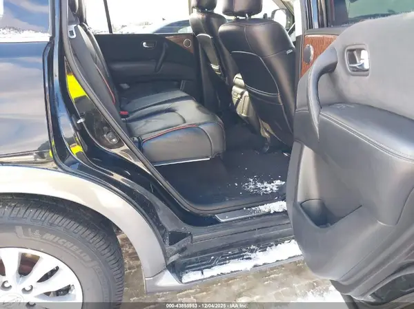 JN8AY2NC8J9557347 2018 NISSAN ARMADA - Image 8