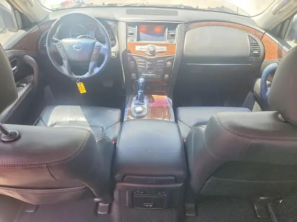 JN8AY2NC9H9502447 2017 NISSAN ARMADA - Image 8