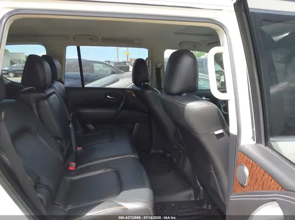 JN8AY2NC9H9503050 2017 NISSAN ARMADA - Image 8