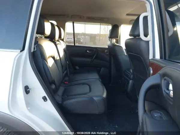JN8AY2NC9H9503775 2017 NISSAN ARMADA - Image 8