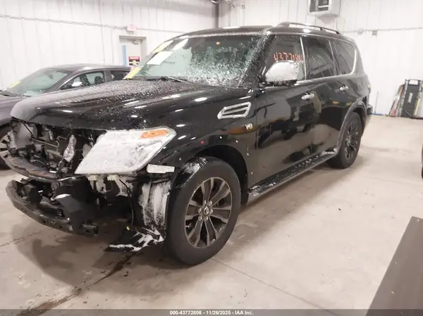 JN8AY2NC9H9508393 2017 NISSAN ARMADA - Image 2