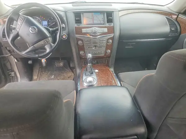 JN8AY2NC9H9508488 2017 NISSAN ARMADA - Image 8