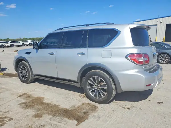 JN8AY2NC9H9510242 2017 NISSAN ARMADA - Image 2