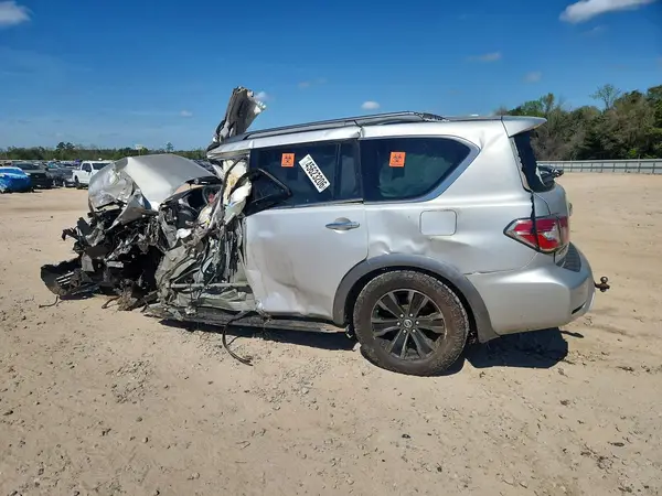 JN8AY2NC9J9551184 2018 NISSAN ARMADA - Image 2