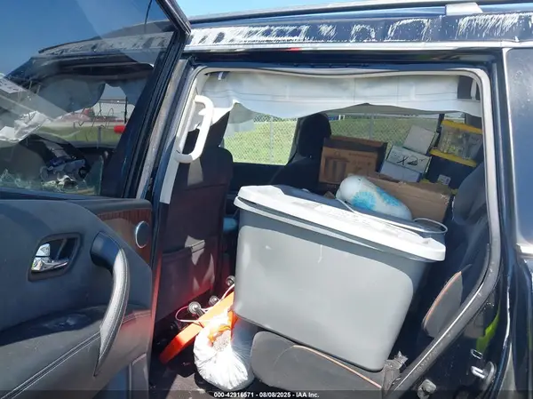 JN8AY2NC9K9584235 2019 NISSAN ARMADA - Image 8
