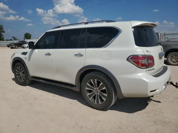 JN8AY2NCXH9501601 2017 NISSAN ARMADA - Image 2