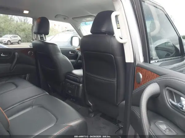 JN8AY2NCXH9505003 2017 NISSAN ARMADA - Image 8
