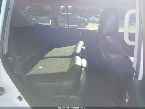JN8AY2ND1JX003233 2018 NISSAN ARMADA - Image 8