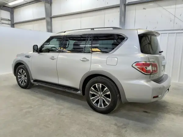 JN8AY2ND2J9057869 2018 NISSAN ARMADA - Image 2