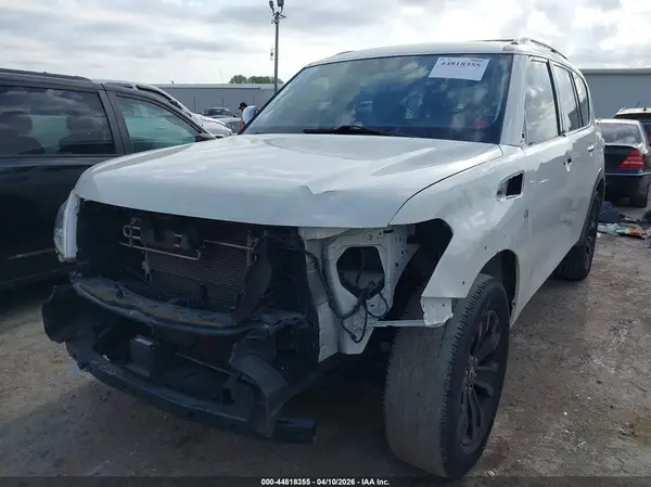 JN8AY2ND3J9053233 2018 NISSAN ARMADA - Image 2