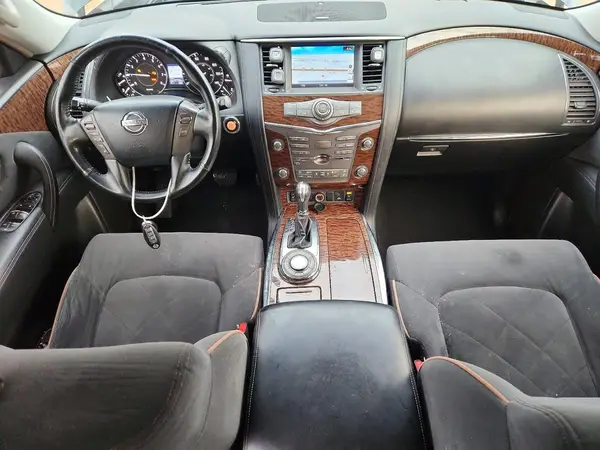 JN8AY2ND4H9009008 2017 NISSAN ARMADA - Image 8