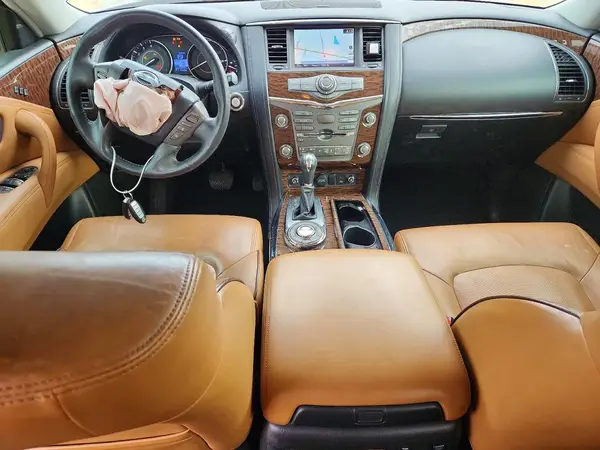 JN8AY2ND4H9009302 2017 NISSAN ARMADA - Image 8