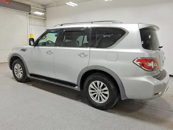JN8AY2ND4J9050535 2018 NISSAN ARMADA - Image 2