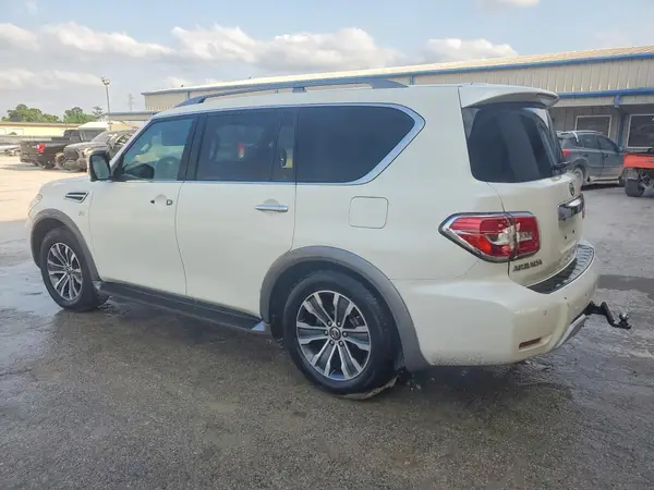 JN8AY2ND5JX000397 2018 NISSAN ARMADA - Image 2