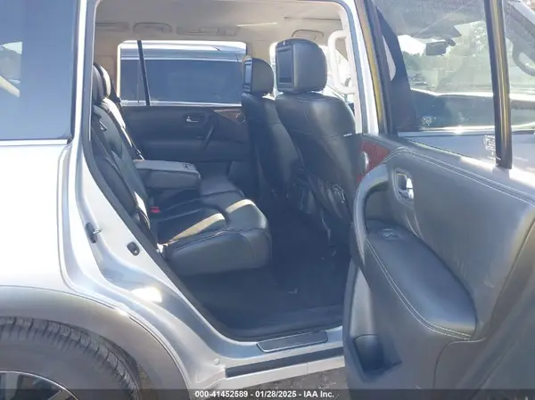 JN8AY2ND7J9057446 2018 NISSAN ARMADA - Image 8