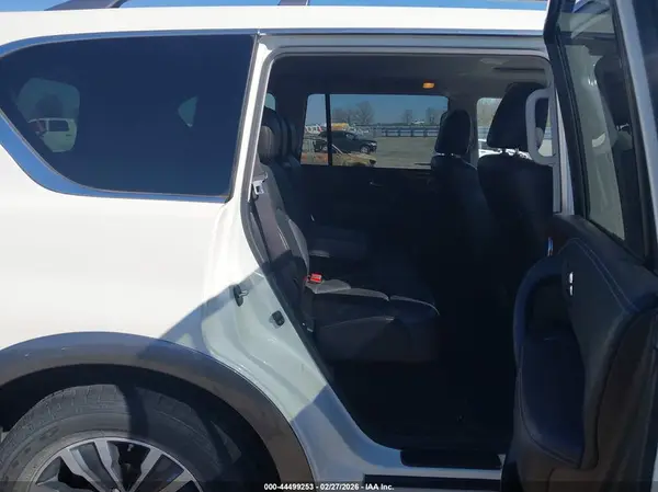 JN8AY2ND7J9059469 2018 NISSAN ARMADA - Image 8