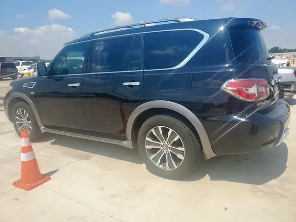 JN8AY2ND8H9003860 2017 NISSAN ARMADA - Image 2