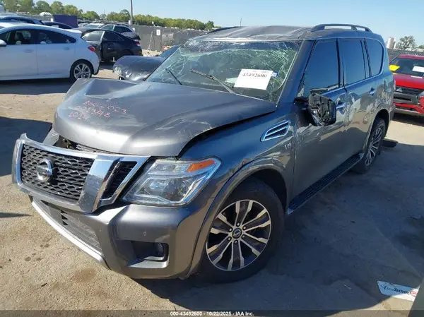 JN8AY2NDXH9001348 2017 NISSAN ARMADA - Image 2