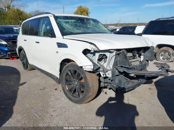JN8AY2NDXH9001768 2017 NISSAN ARMADA - Image 1