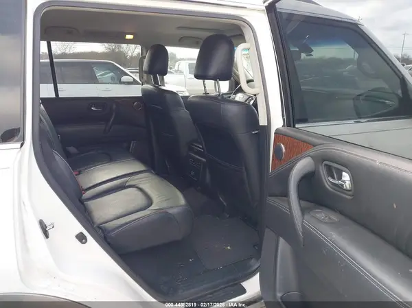 JN8AY2NDXH9001897 2017 NISSAN ARMADA - Image 8